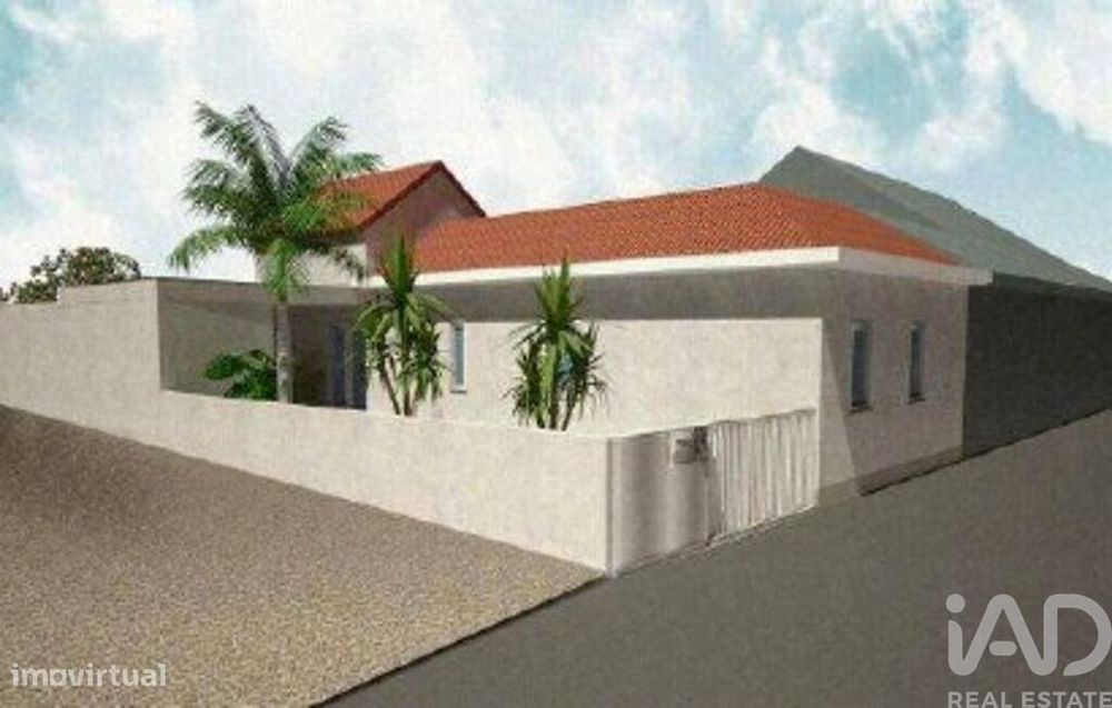 Casa / Villa T2 em Oliveirinha de 143,99 m2