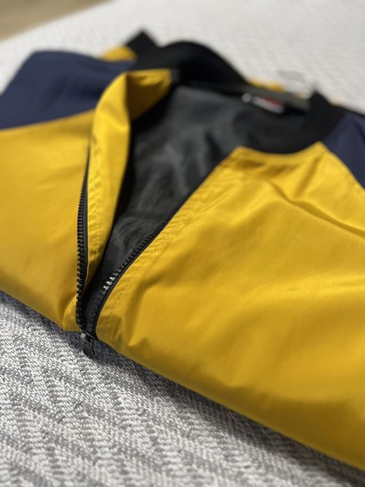 Вітровка , куртка М