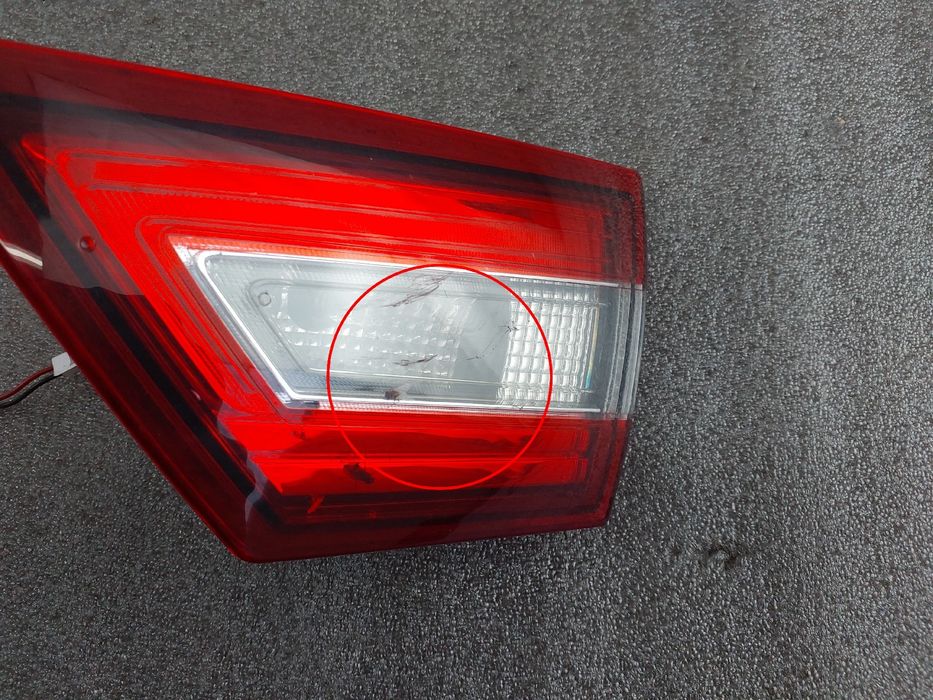 Farolim da mala direito RENAULT Clio IV (BH_)