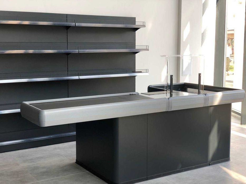 Стелажне та холодильне обладнання, прикасова зона, холодильники