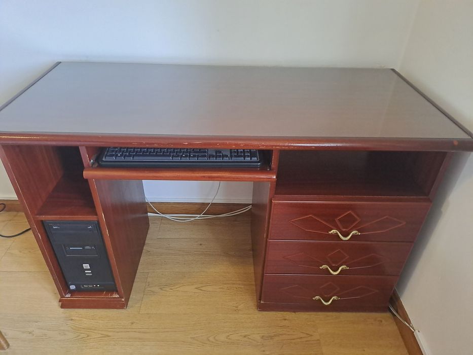 Wooden Desk with Glass Top64584961574658121