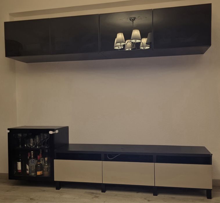 Móvel + cristaleira Ikea gama BESTA