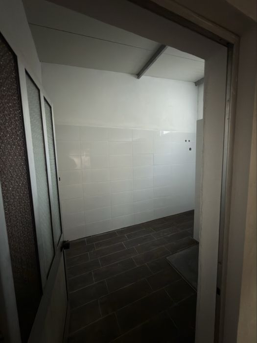 Alugo Armazém para Carpintaria equipado com maquinas