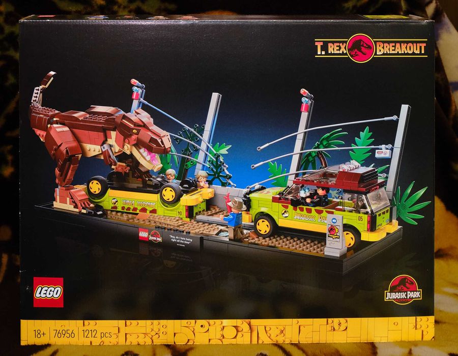 LEGO Jurassic World 76956 - Tyranozaur na wolności