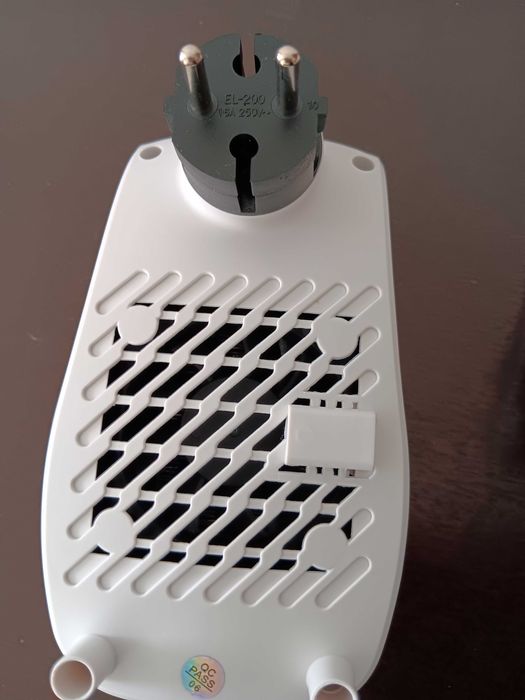 Mini aquecedor cerâmico