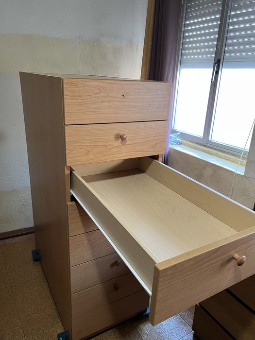 Movel com 8 gavetas grandes