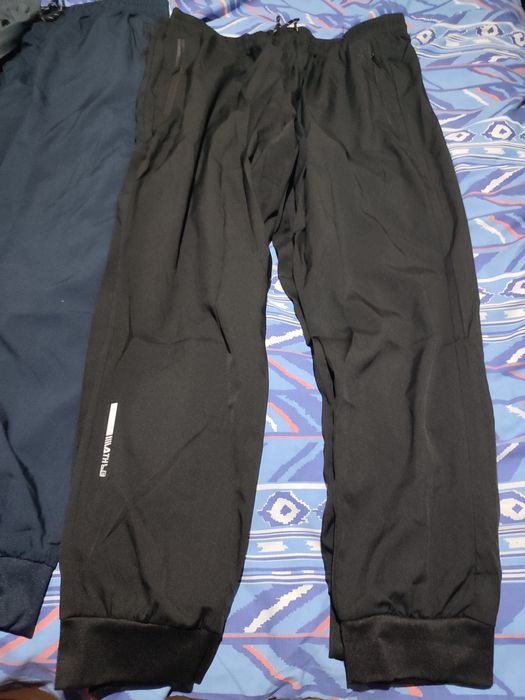 Продам новые спортивные штаны