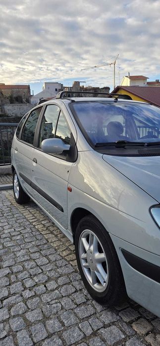 Renault Scenic 1.9 DCI