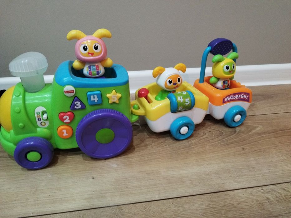 Interaktywny pociąg BEBO FISHER-PRICE 6M+