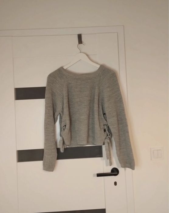 Sweter damski szary