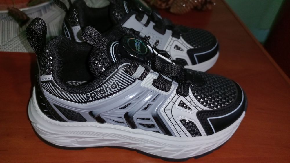 Кросівки 19см устілка