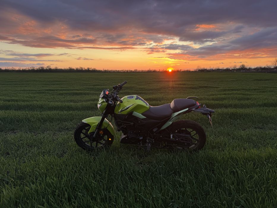 Продам  мотоцикол lifan lf175-10m