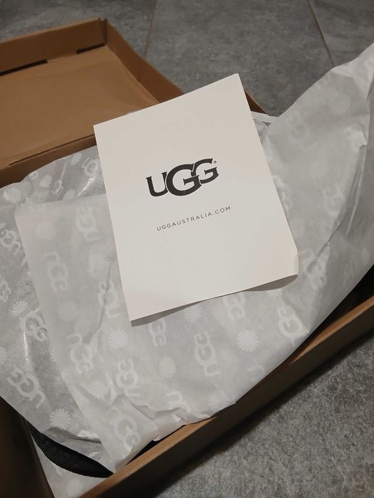 Ugg buty śniegowce platforma klapki niskie 38 39 tazz czarne