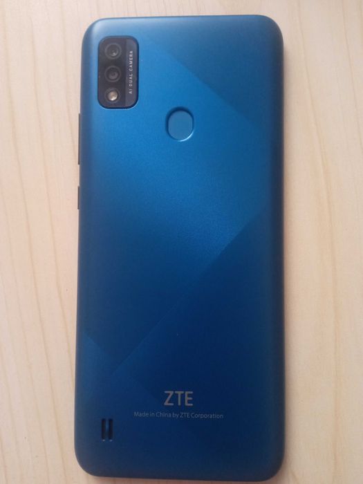 Телефон ZTE Blade A51 4/64 синій