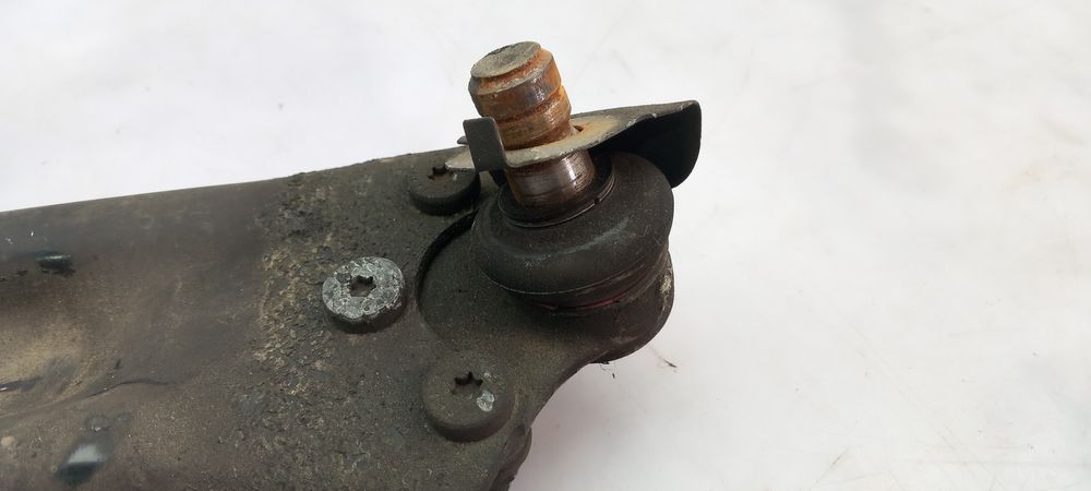 Braço de suspensão frente direito PEUGEOT 208