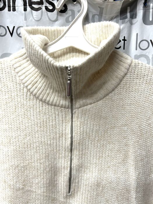 Жилет вязанный с горлом на замочке, большой размер.