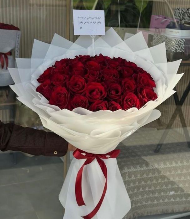 Червоні Троянди 50 гривень штука