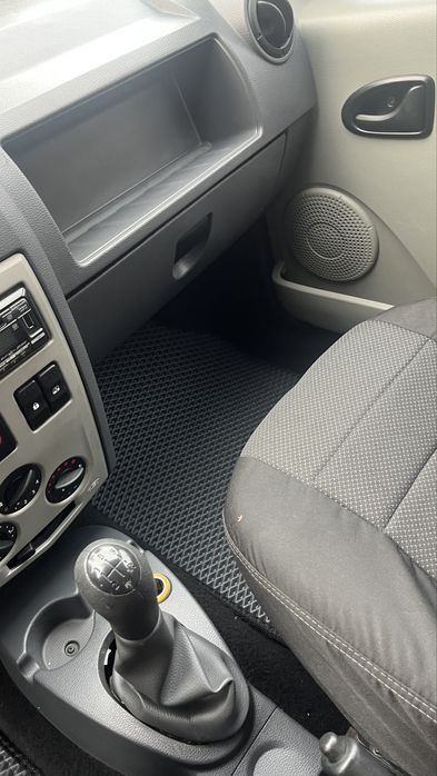 Продам Eva килимки Renault/Dacia Logan
