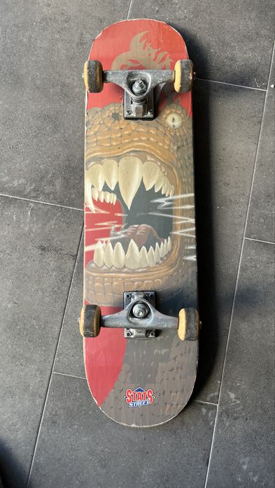 Skateboard usado – bom estado