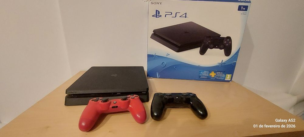 Vendo PlayStation 4 Slim – Excelente Oportunidade