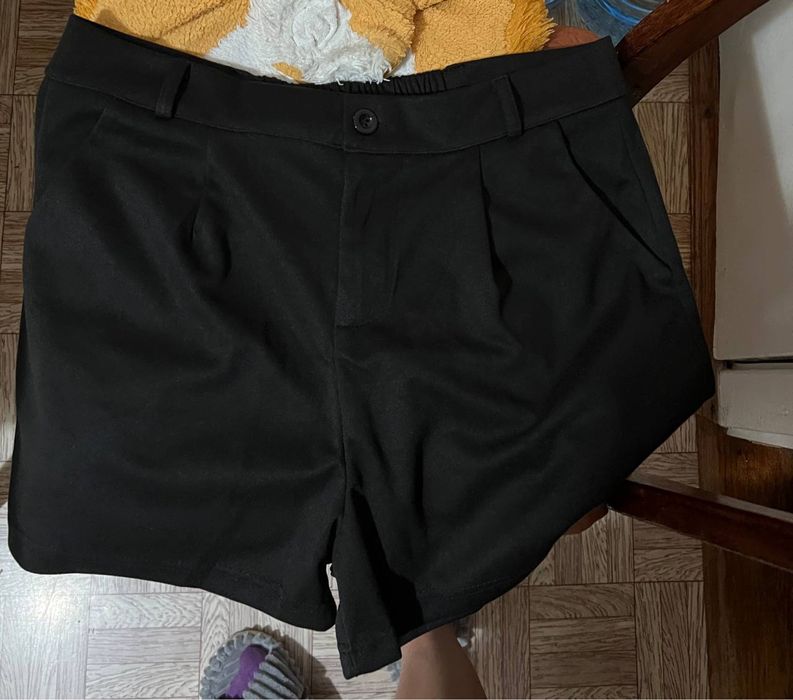 Чорні вовняні шорти зима/осінь