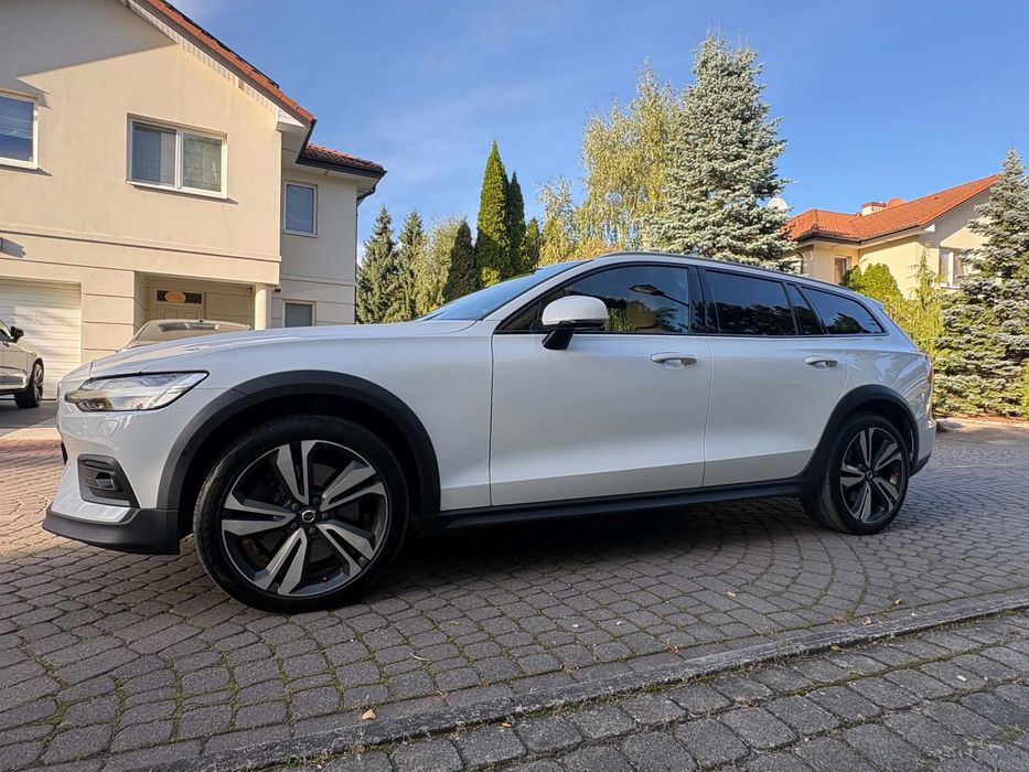 Volvo V60 Cross Country