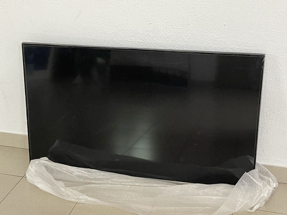 Samsung Smart TV 48’’ – com zona de píxeis danificadaTelevisão Samsung 48’’ Série 5, Smart TV Full HD.