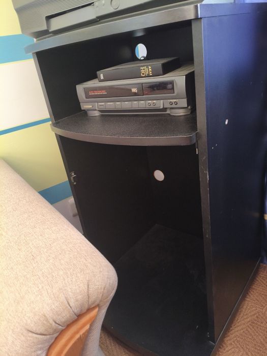 Тумба під телевізор