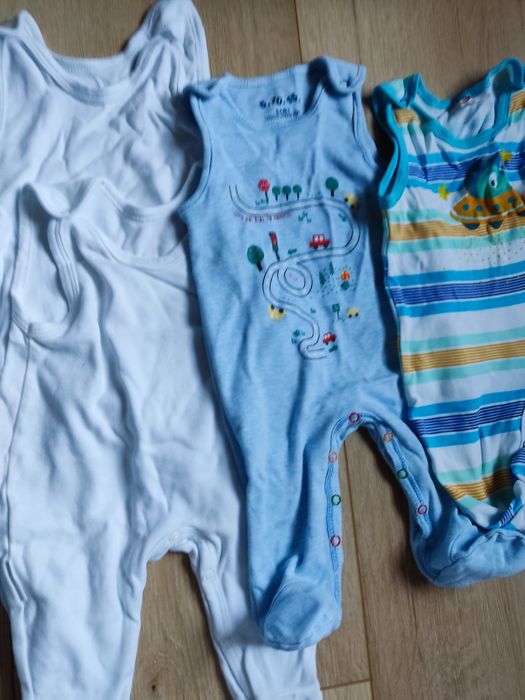 Śpiochy 7 szt niemowlęce rozpinane w kroku,68