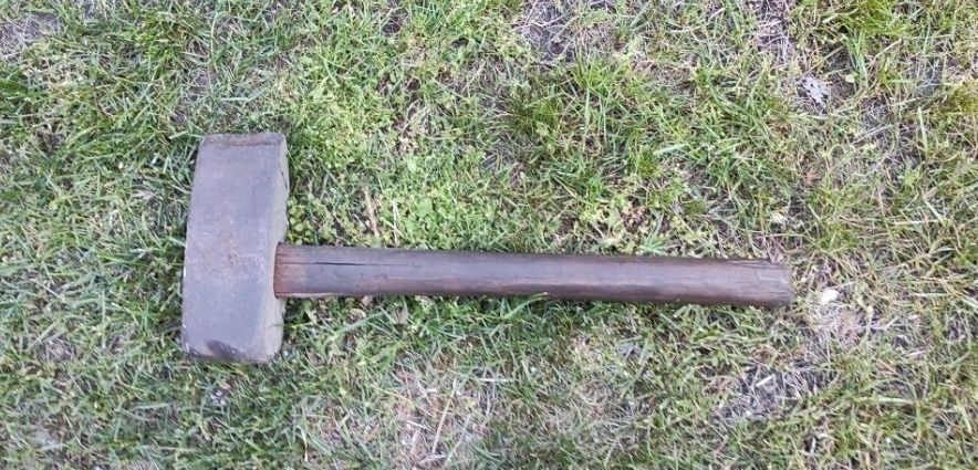 Młotek ślusarski roboczy duży,8  kg.