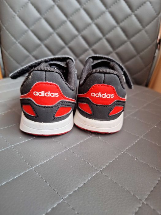 Adidasy chłopiecę