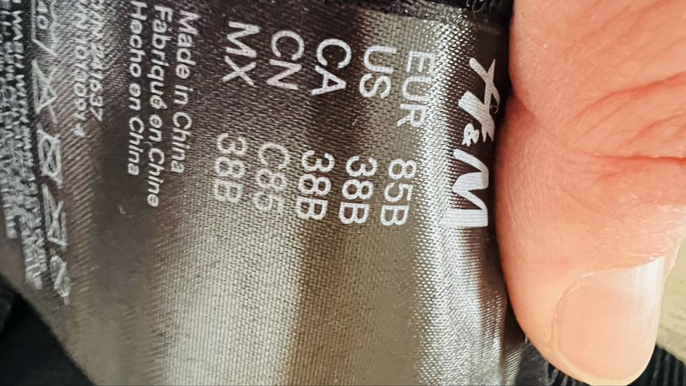 Biustonosz sportowy 85B h&m 2 sztukio