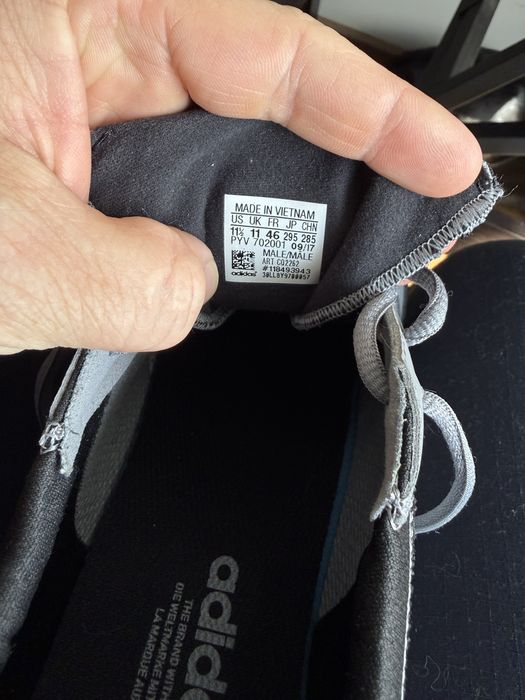 Кросівки Adidas Los Angeles Grey CQ2262 Розмір 46 на 29.5 см