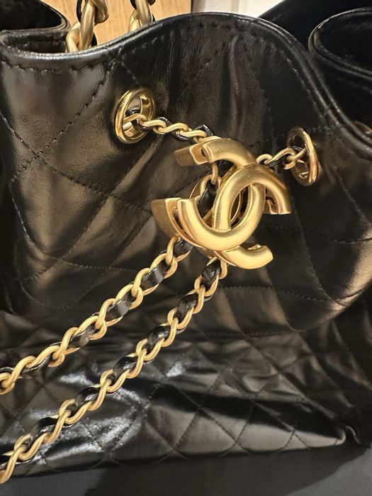 Mala Chanel 25 media