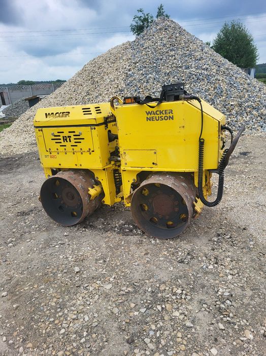 walec kołek , okołkowany, walec drogowy