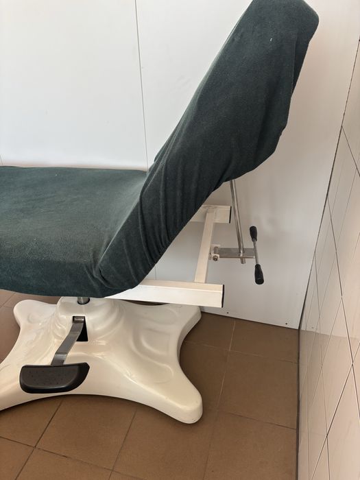 Fotel kosmetyczny hydrauliczny