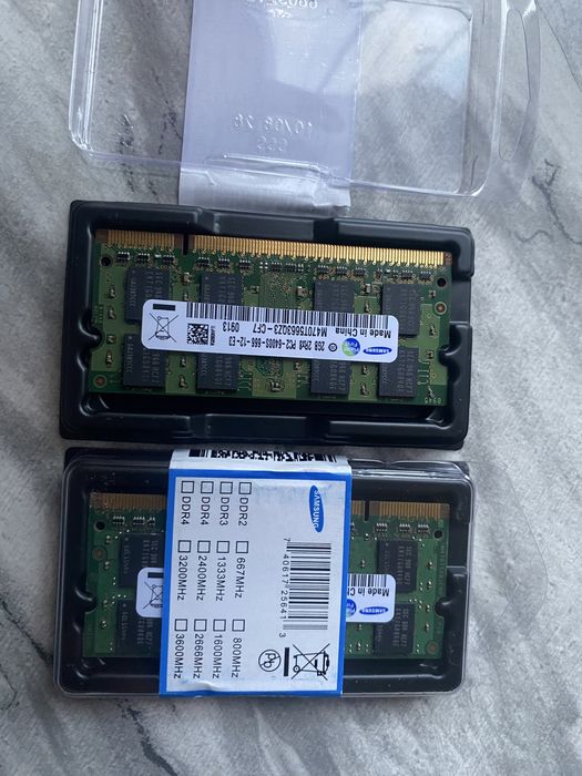 Оперативна память DDR-2 та DDR 3,також процесори Intel