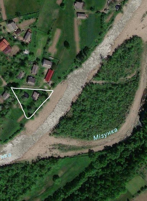 Продаж унікальної ділянки у вигляді сердця 7 соток в селі Новий Мізунь