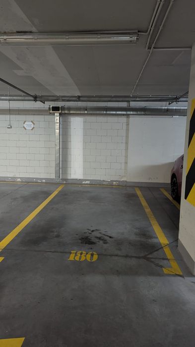 Wola, Gieldowa 4b, Miejsce Parkingowe - Widok 2
