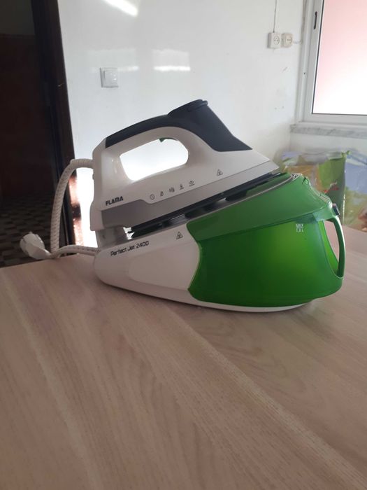 Ferro de Engomar com Caldeira Flama