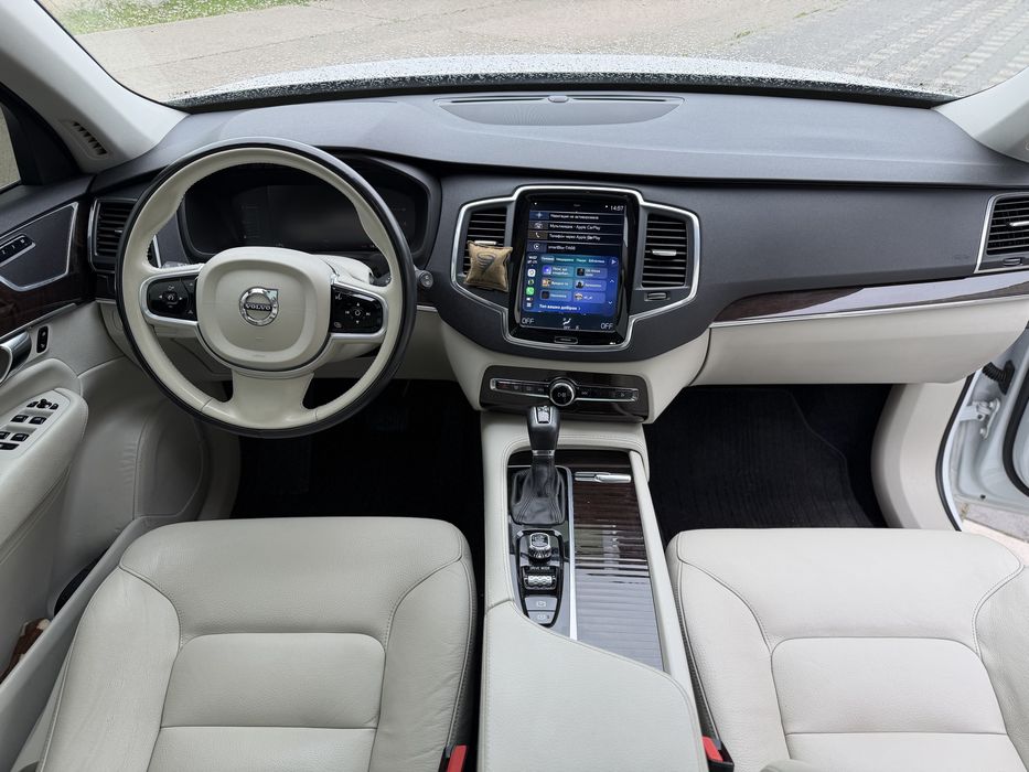 Продаж Volvo xc 90 2018року