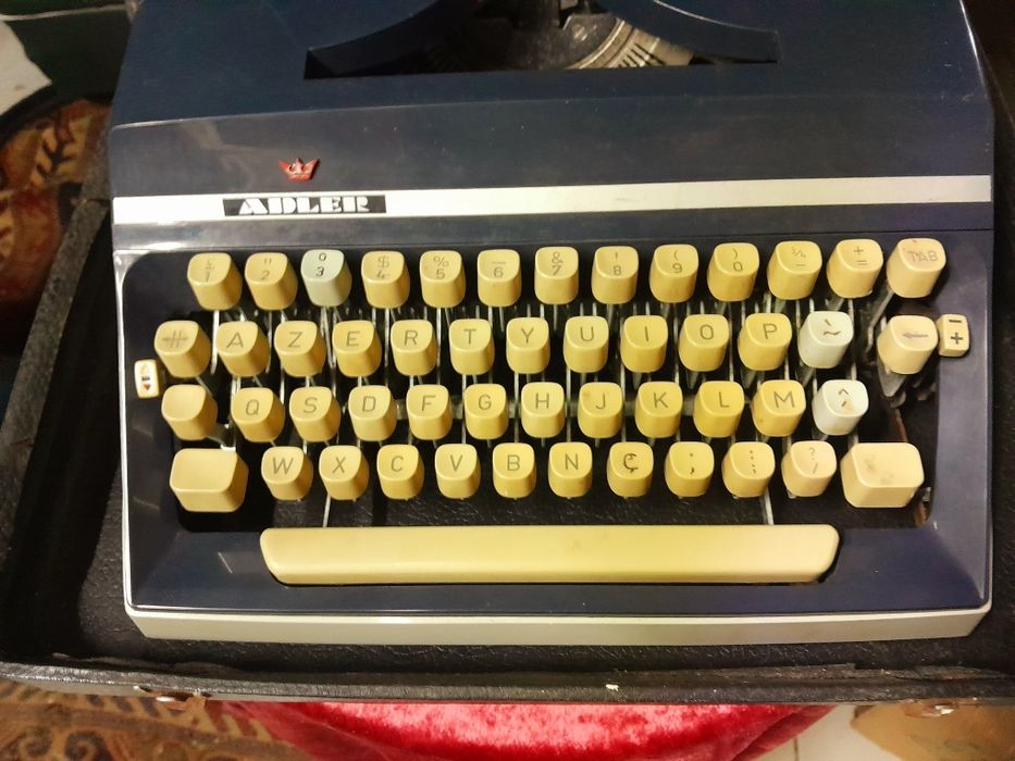 Antiga máquina de escrever