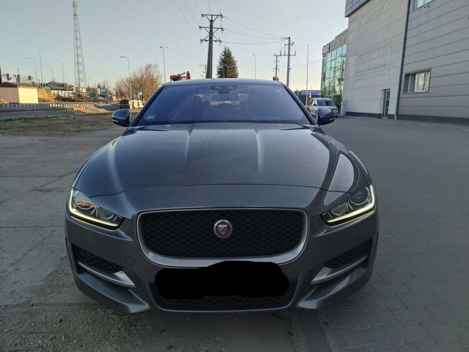 Jaguar xe 2.0 r sport