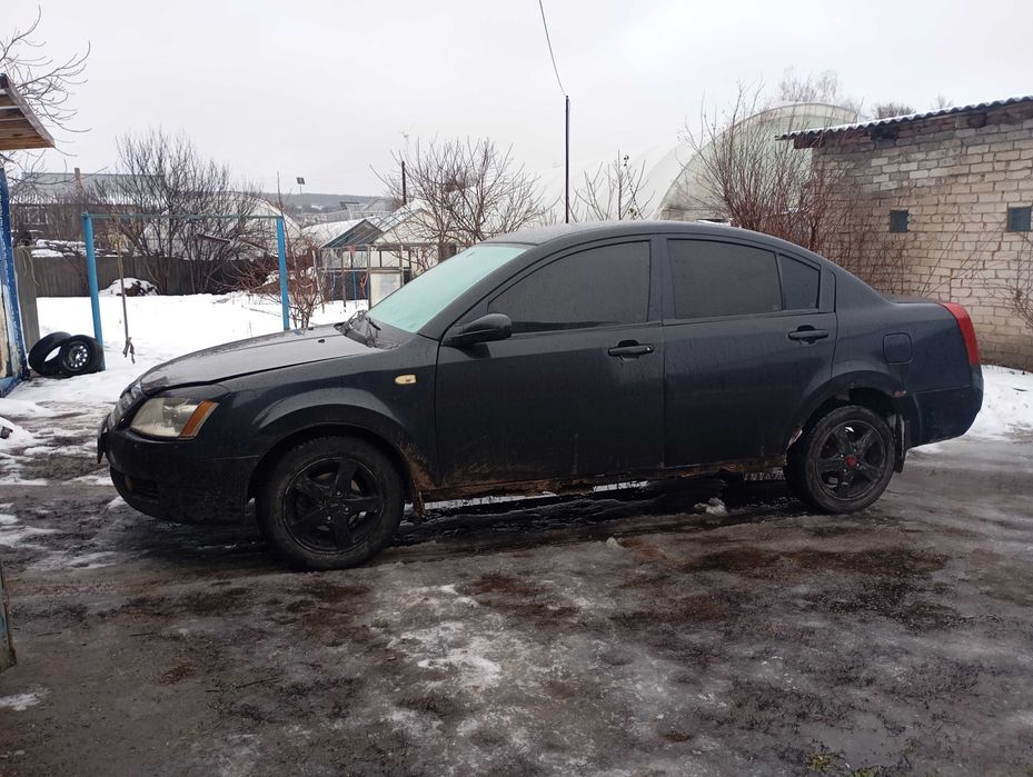 Чері Елара сідан