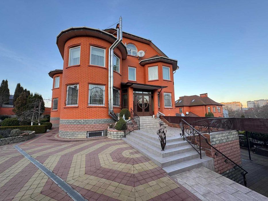 Продаж елітного будинку Півд.-Зах.район