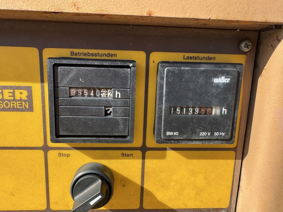 Kompresor śrubowy Kaeser BS44 zbiornik i osuszacz