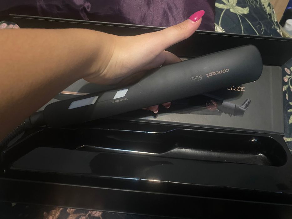 Prostownica z funkcją pary