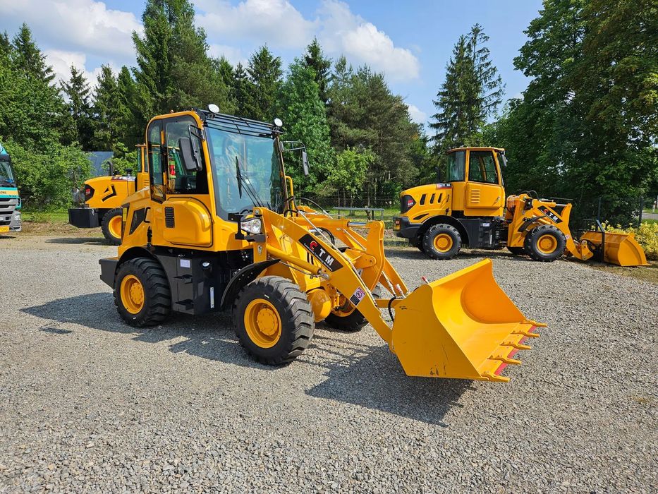 CTM 610  Nowa ładowarka kołowa NA ZWOLNICACH miniładowarka 57 kM 2600 kg
