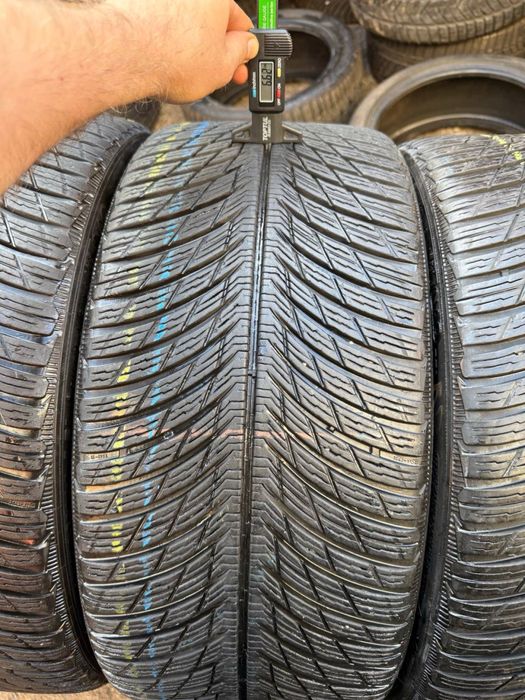 Шины БУ 245 35 R 20 Michelin Pilot Alpin 5 NaO Зимний комплект