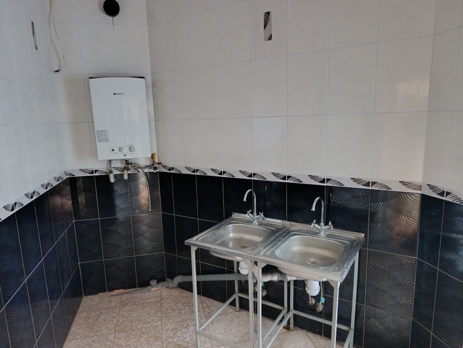 Продам нерухомість